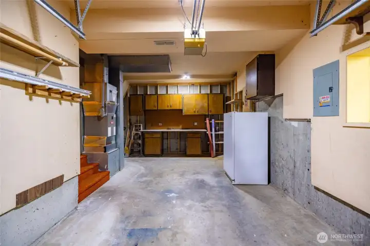 Garage with workshop space