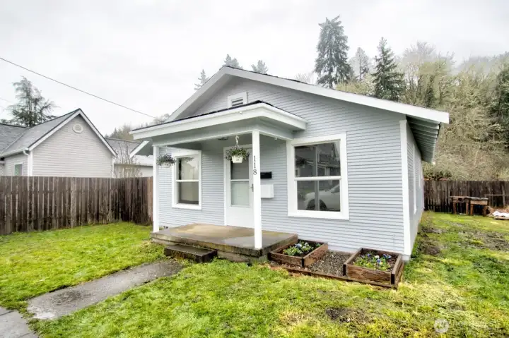 Perfect - affordable, central, move-in ready!