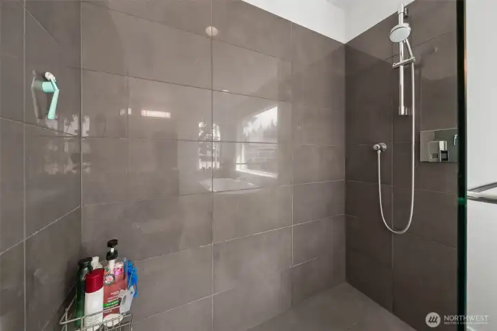 Oversized shower in the Primary Suiite