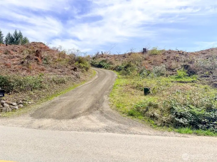 Entrance off Teal Lake Road. Entrance off Teal Lake Road.