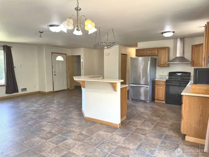 Amazing great room with well-appointed kitchen!