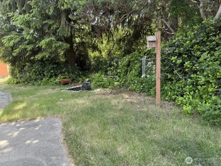 There is a small pond and lots of privacy.