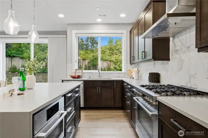 Kitchen with Bosch appliances Kitchen with Bosch appliances