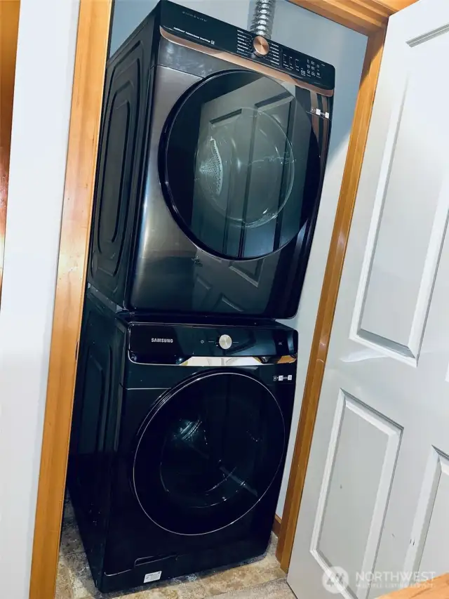 In-unit washer and dryer on 3rd floor