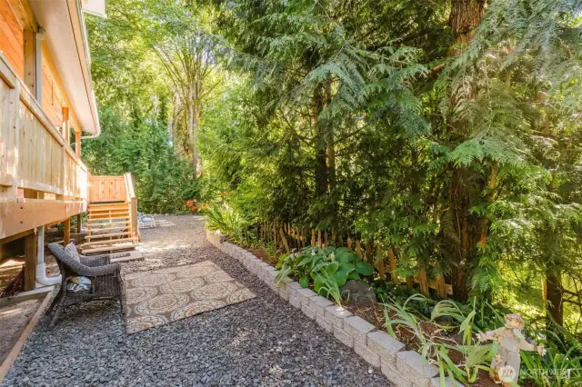 Urban Retreat in the Trees – A Private Modern Hideaway with an easy commute to the Bremerton/Seattle ferry or Highway, near PSNS and Bangor just up Highway 3.