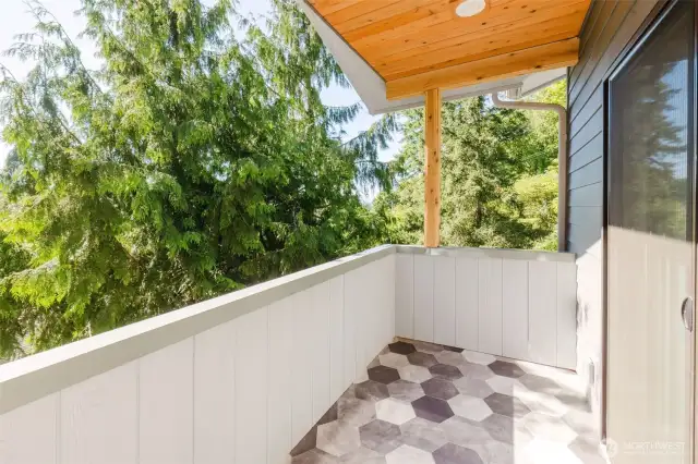 Covered upper deck, with a peek a boo view of the mountains!