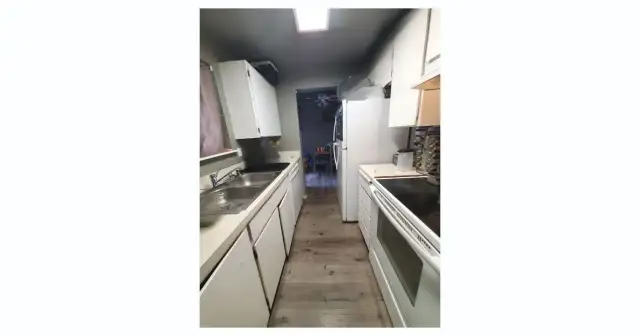 Unit 1104 - Kitchen