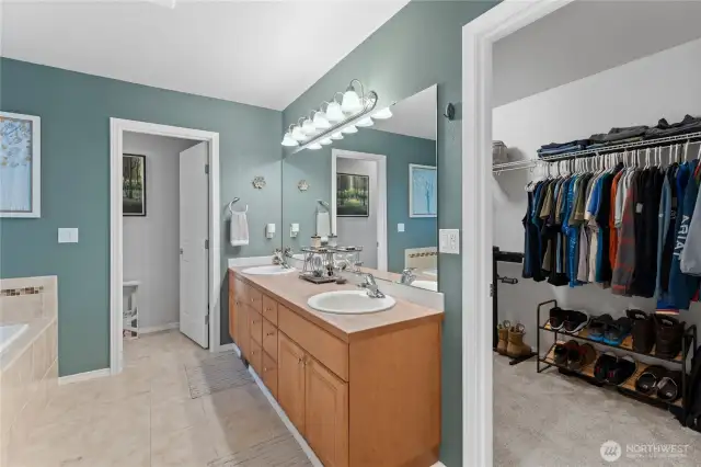 Main Bath with Dual Sinks and spacious Walk In CLoset