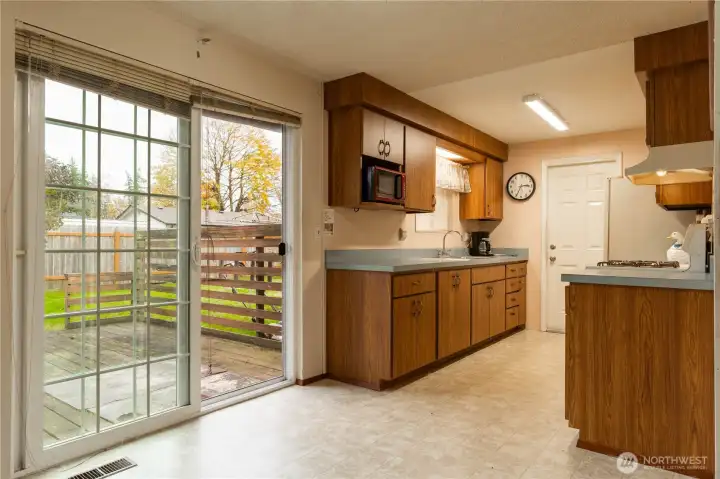Easy access to the backyard from the kitchen.