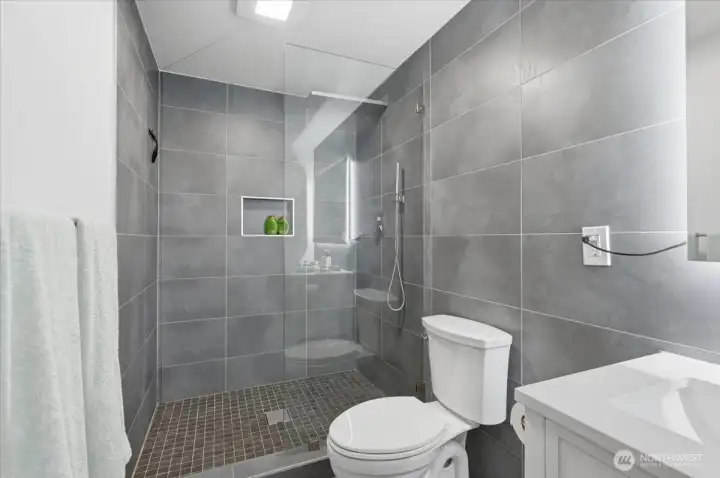 Luxurious Primary Shower