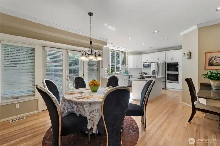 breakfast nook off kitchen
