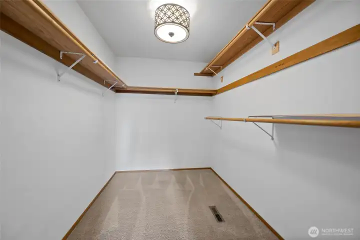 Walk in closet