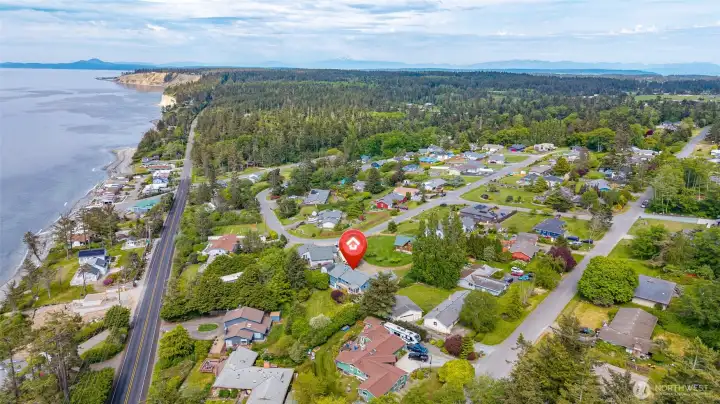 Close to West beaches & Hastie Lake County Park