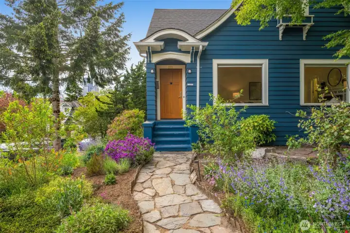 Mature plantings surround this beauty. Mature plantings surround this beauty.