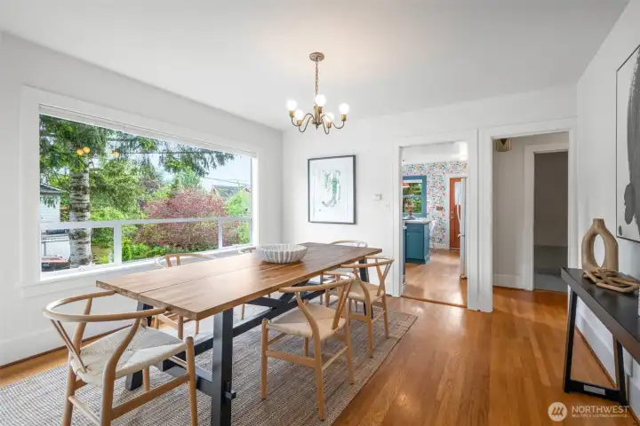 Dining leads into the kitchen. Dining leads into the kitchen.