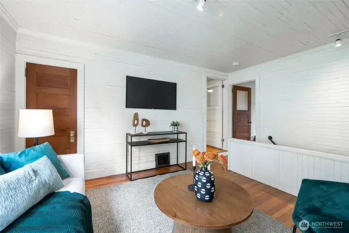 Upstairs is a wonderful flex space between the 2 bedrooms and full bath. Upstairs is a wonderful flex space between the 2 bedrooms and full bath.