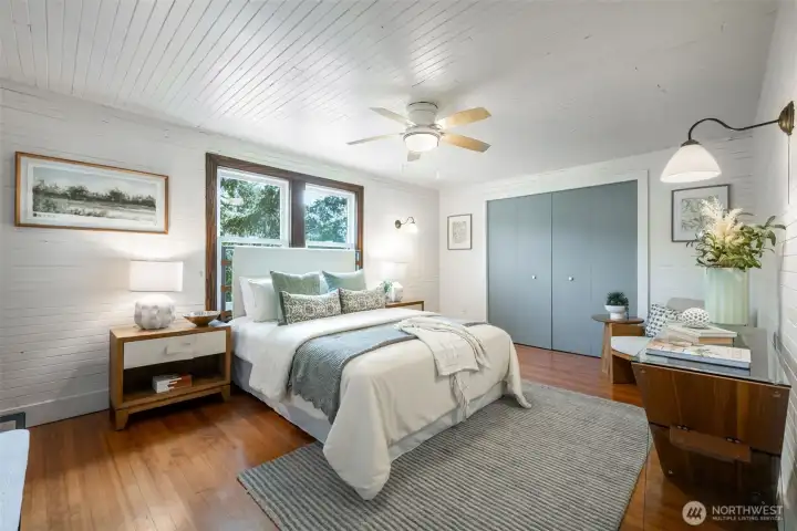 Huge bedroom, great primary suite with 2 closets and charming details. Huge bedroom, great primary suite with 2 closets and charming details.