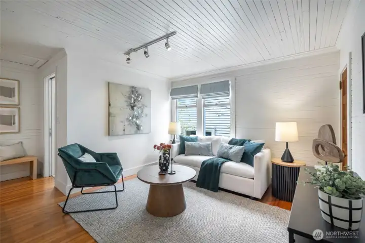 Open flex space, 2nd living room, TV space, you name it - between the 2 bedrooms and full bath. Open flex space, 2nd living room, TV space, you name it - between the 2 bedrooms and full bath.
