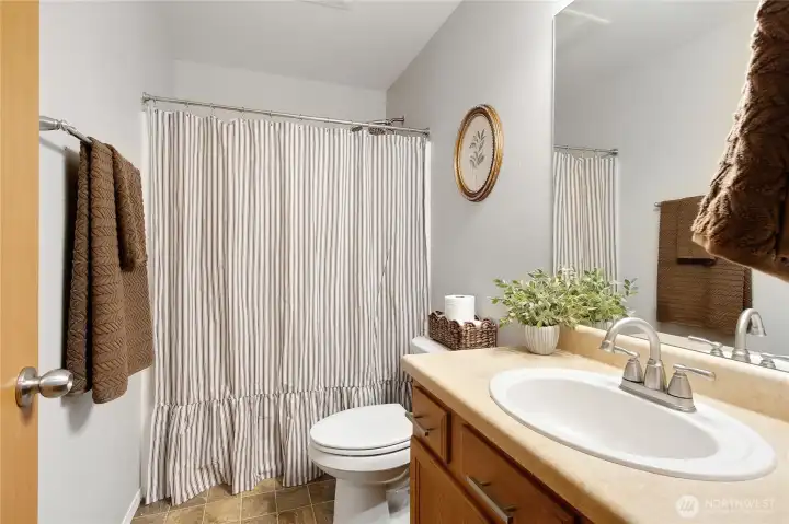 Full Guest Bathroom