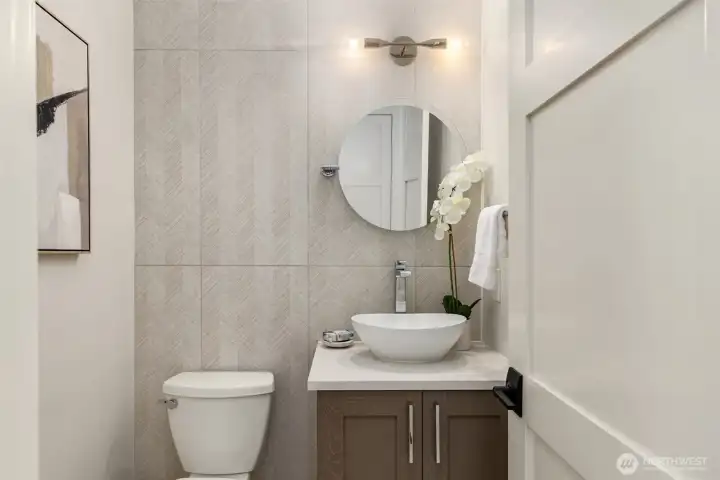 Beautifully appointed main-floor powder room.