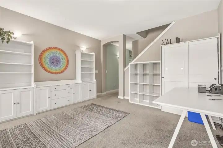 Front / Formal Living Room