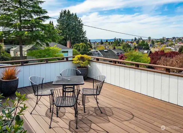 The deck is perfect for soaking up the sun, entertaining guests, and relishing the magnificent southwest views.