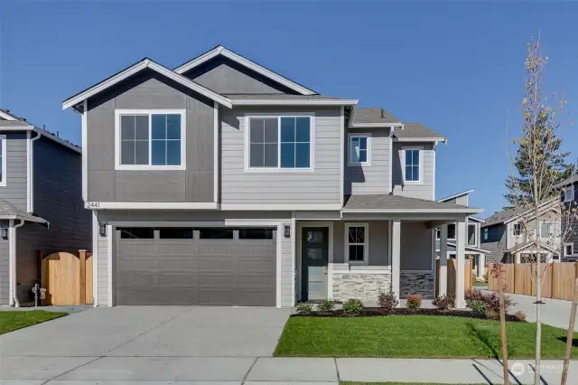 Photos are of another home in the community and are for illustration purposes only to reflect floorplan and typical finishes. May depict seller enhancements. Colors and options may vary.