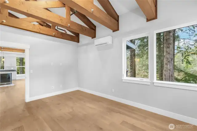 Master Bedroom - Main Floor