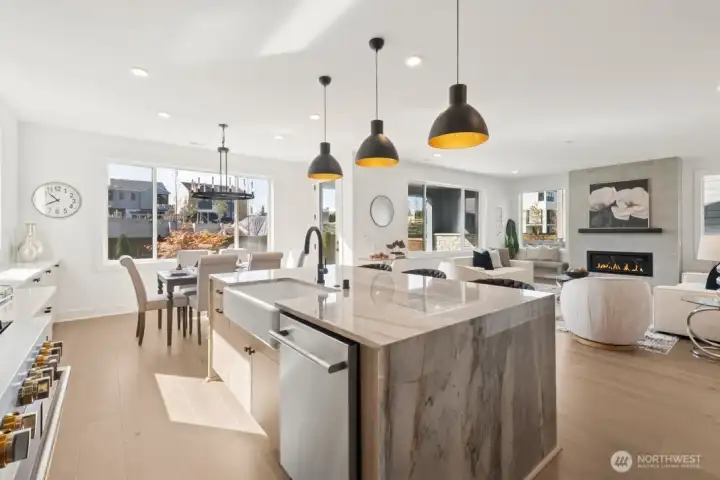 Island made from quartzite - show stopper!