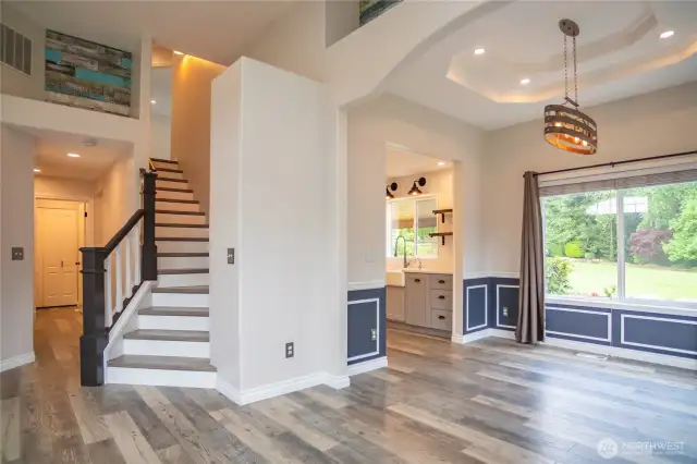 Modern farmhouse accents throughout!