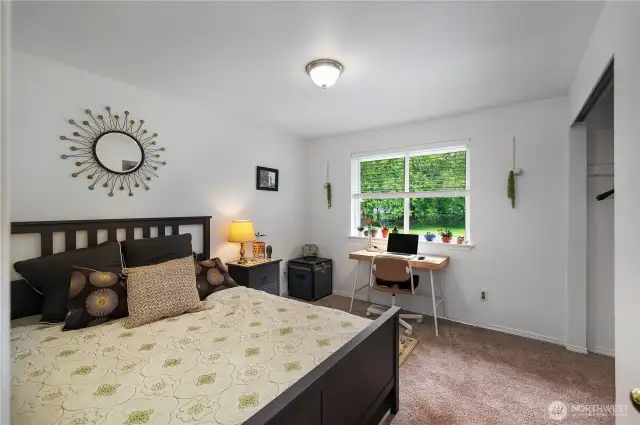 2nd bedroom