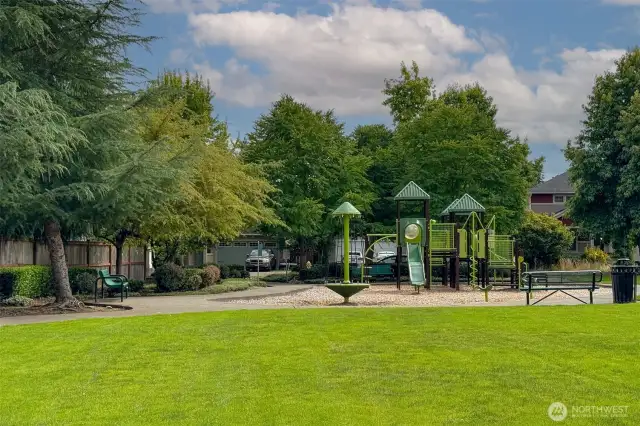 Neighborhood park & playground just 2 blocks away