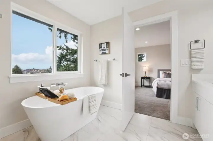 Free standing tub to relax with full privacy