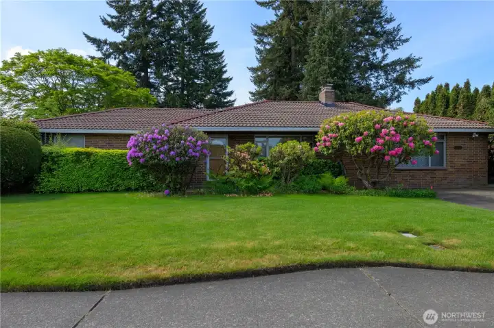 Front of 5304 108th Street