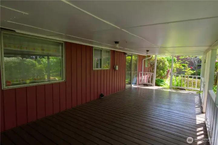 Covered patio for summer B-B-Q.