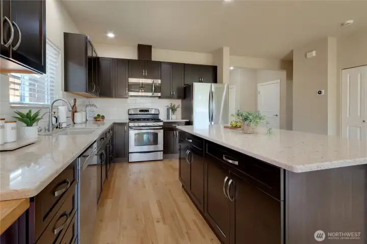 All appliances stay, including brand new refrigerator.