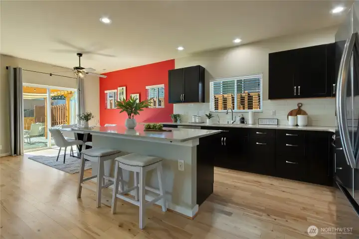 Beautiful kitchen, nice natural light.