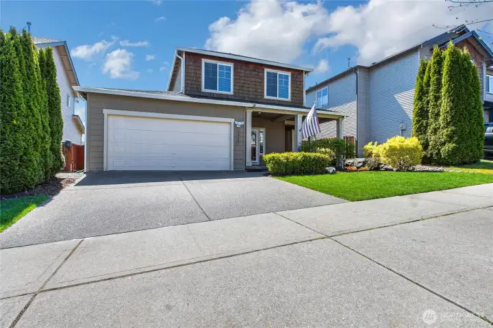 Side of garage access for storing your garbage cans.