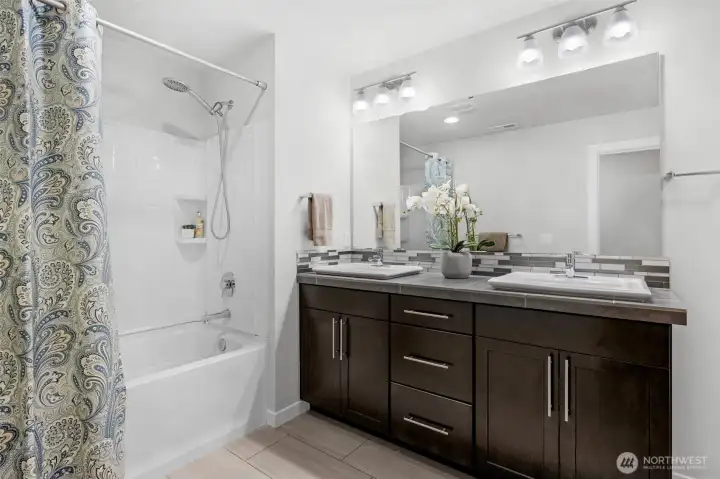Upstairs Full Bath