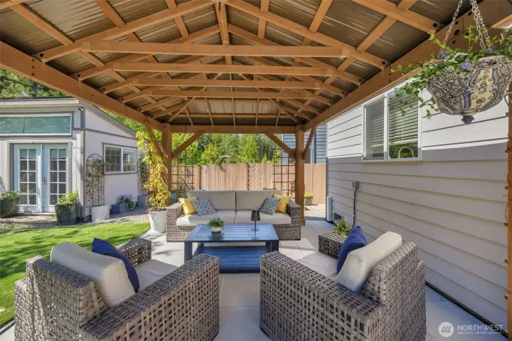 Gazebo Stays