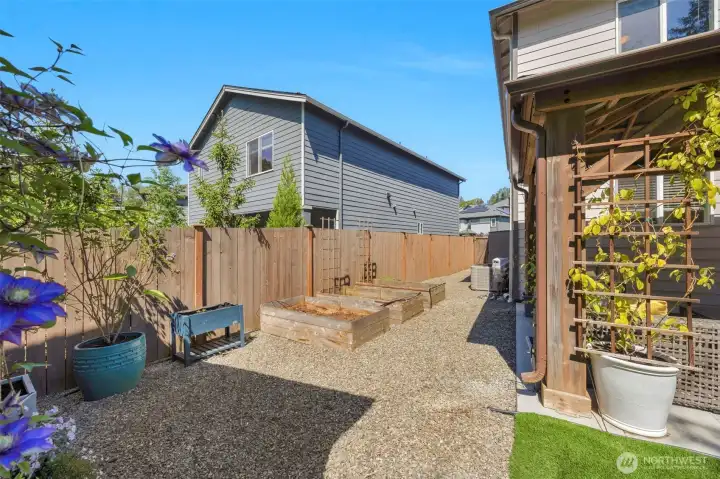 Raised Garden Beds with Drip Irrigation Stay