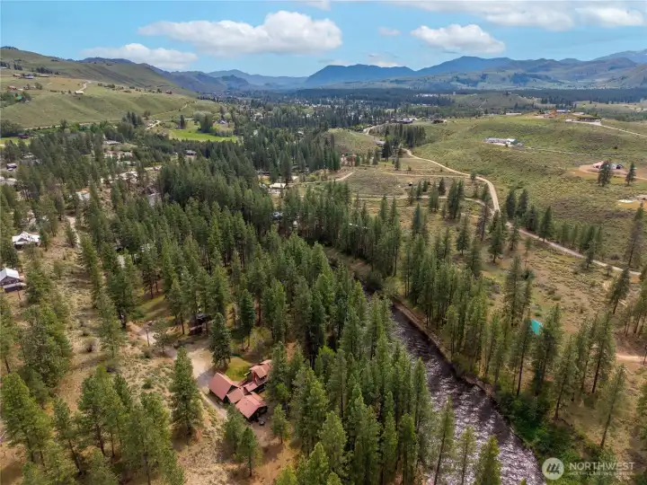 Methow valley living at it's finest! 1 mile from Winthrop and recreation but with all of the peace and quiet you seek!