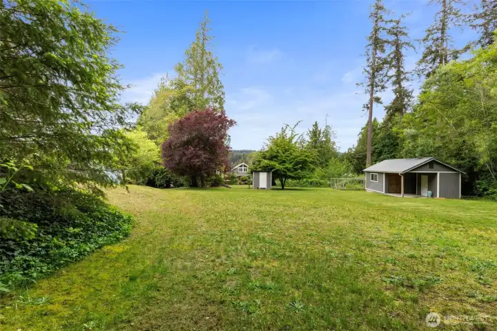 So much great, almost a full acre for your enjoyment and privacy