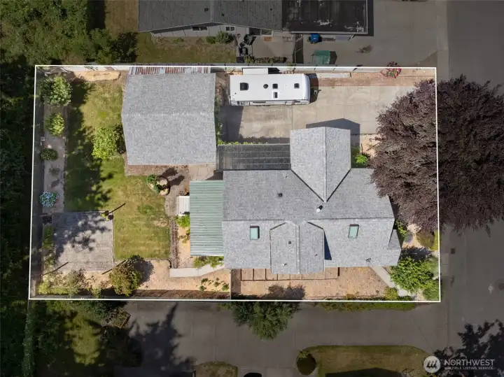 1775 sqft, with 710 sqft unfinished basement with separate entrance and detached garage.