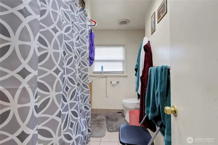 Bathroom 2 Bathroom 2