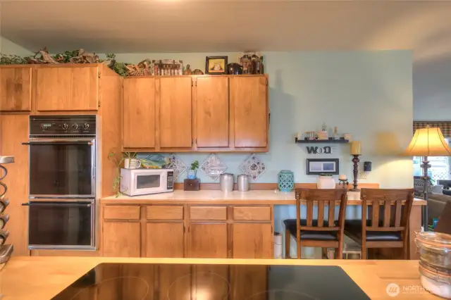 Built-in desk in the kitchen.