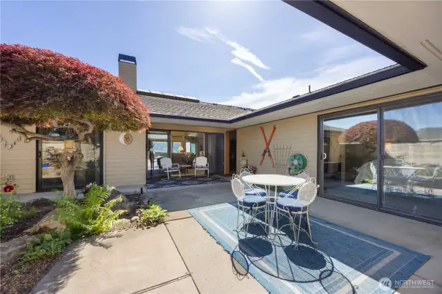 Privately owned Duplexes- each with distinctive interior finishes and furnishings  Meticulously maintained pool  Hi-Speed Fiber internet to all units  Sweeping lawn areas and lake views  Spacious patios and courtyard patio  Easy- no stair access of this unit which great feature.