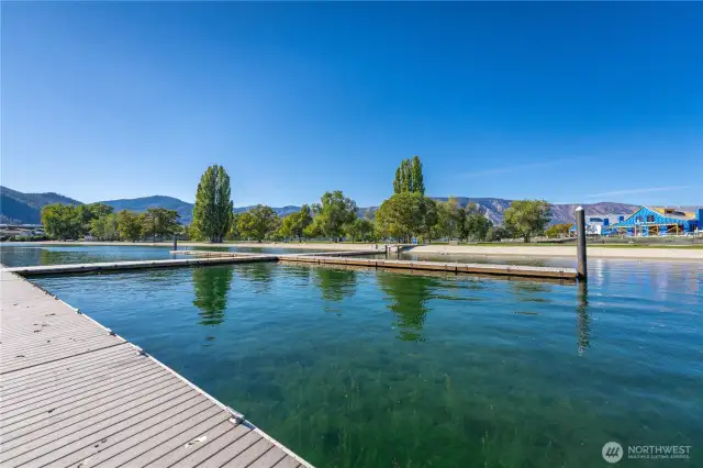 116 Acres Of Landscaped Grounds, Grounds With 1.5 Miles Of Lakefront, Outdoor Pool, Beach Snack Shack In Season Bicycle, Kayak & Paddle-board Rentals, Boat Marina, Watercraft Rentals & Moorage, Craft & Rental Kiosk,  Hiking Trails, Indoor 25-meter Pool With Spa & Kiddie Pool, Miniature Golf, Picnic Area, Playground, Professional Tennis Academy, Rv & Trailer Parking, Shuffle-board, Stocked Fishing Pond, Tennis Courts, Pickleball Courts, Volleyball, Basketball Courts, Wine-themed Restaurant & Tasting Room, Workout Facility