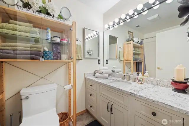 Primary EnSuite 1
