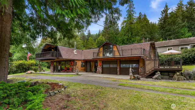 Welcome to your Lummi Island escape at 1207 Beach Ave.